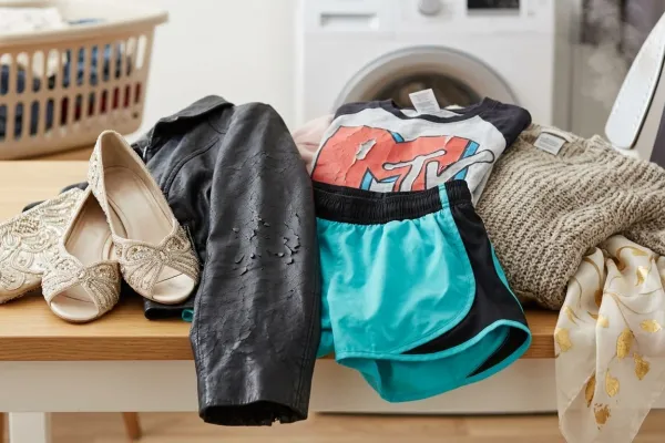 Laundrykhalas What Clothes Should Not Be Dry Cleaned? A Simple Guide